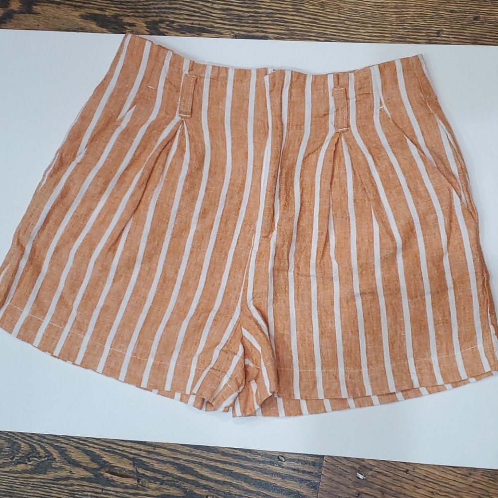 FOREVER 21 STRIPED SHORTS SIZE 27